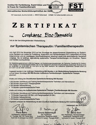 Constanze Elze-Damuszis, Praxisleitung